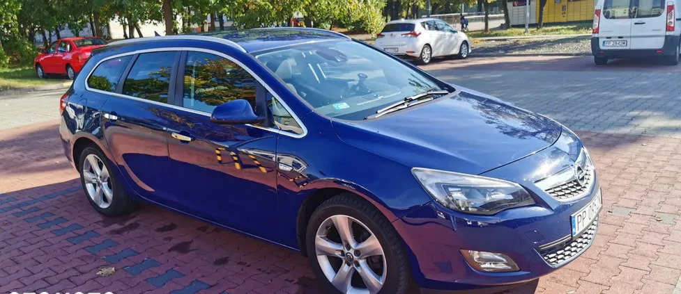 piła Opel Astra cena 26500 przebieg: 219000, rok produkcji 2011 z Piła